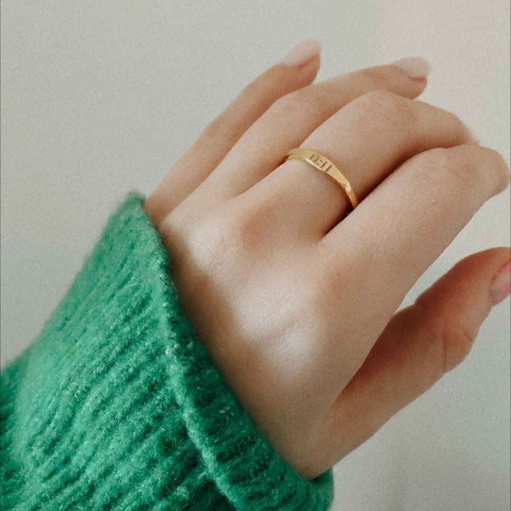 11:11 Lucky Minimalist Gold Ring - Picture 4 of 5
